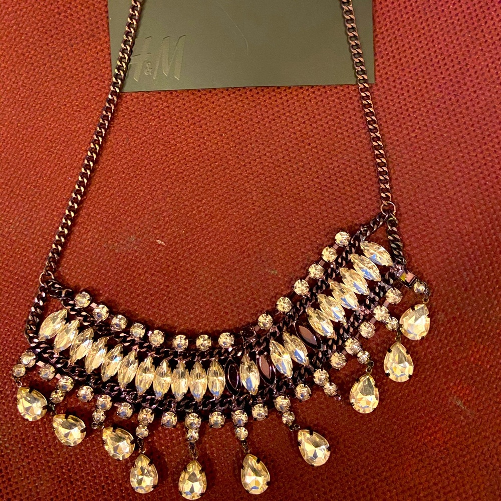 H&M necklace new